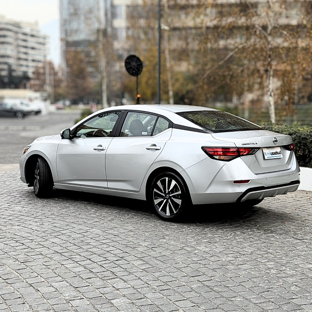 Nissan Sentra — foto 5 de 22