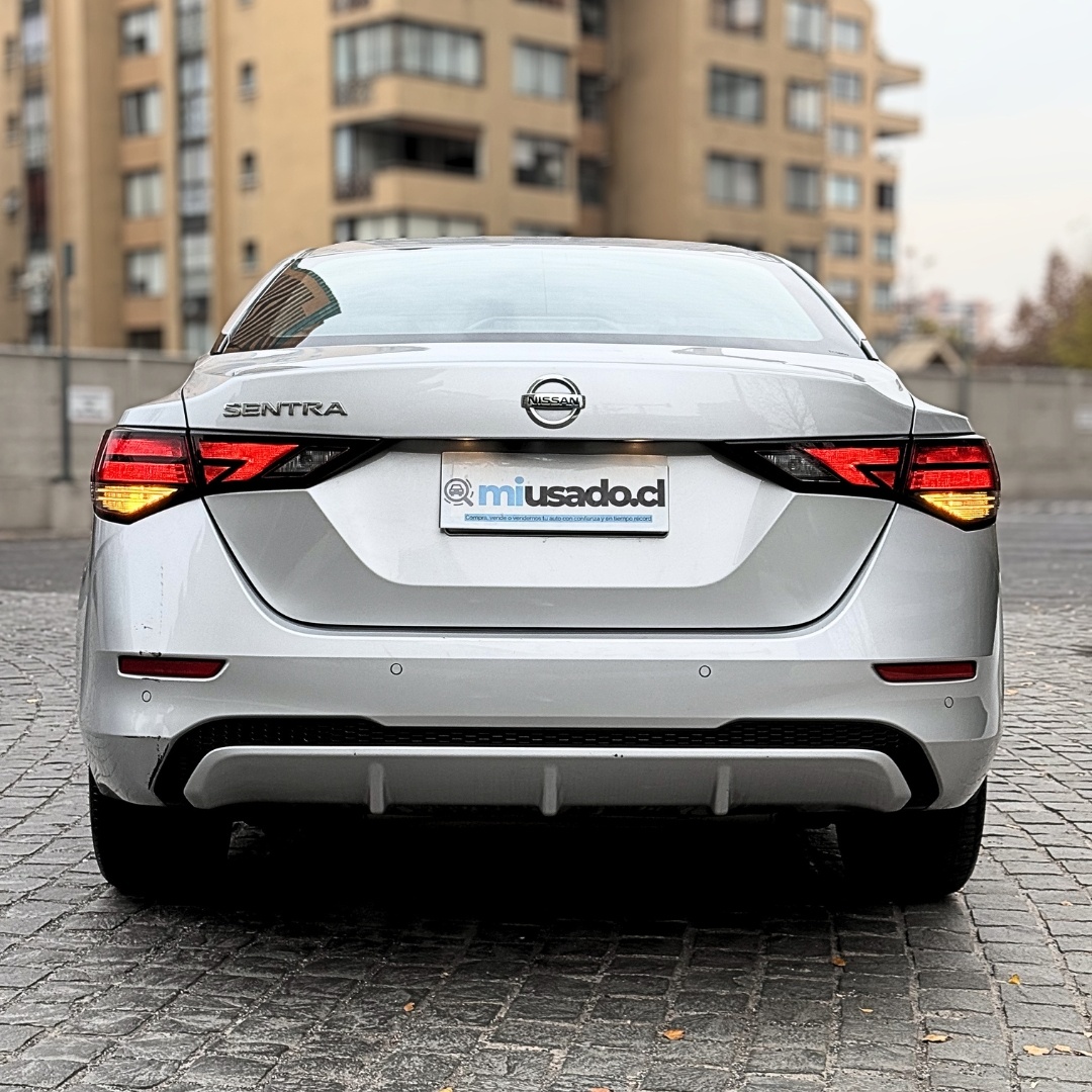 Nissan Sentra — foto 6 de 22