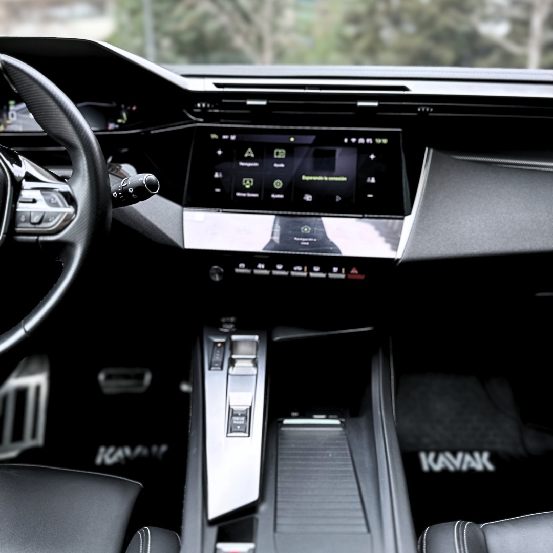 Peugeot 308 — foto 15 de 22