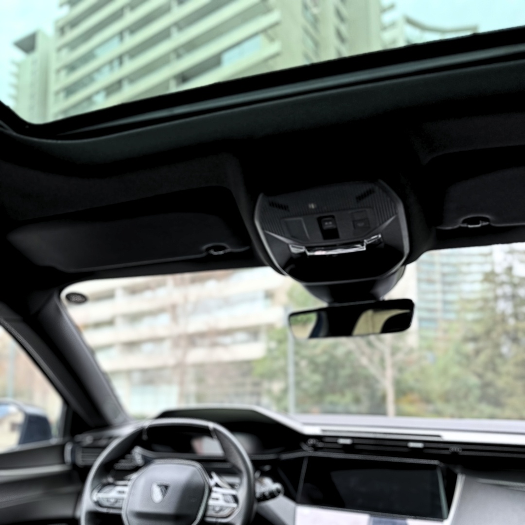 Peugeot 308 — foto 20 de 22
