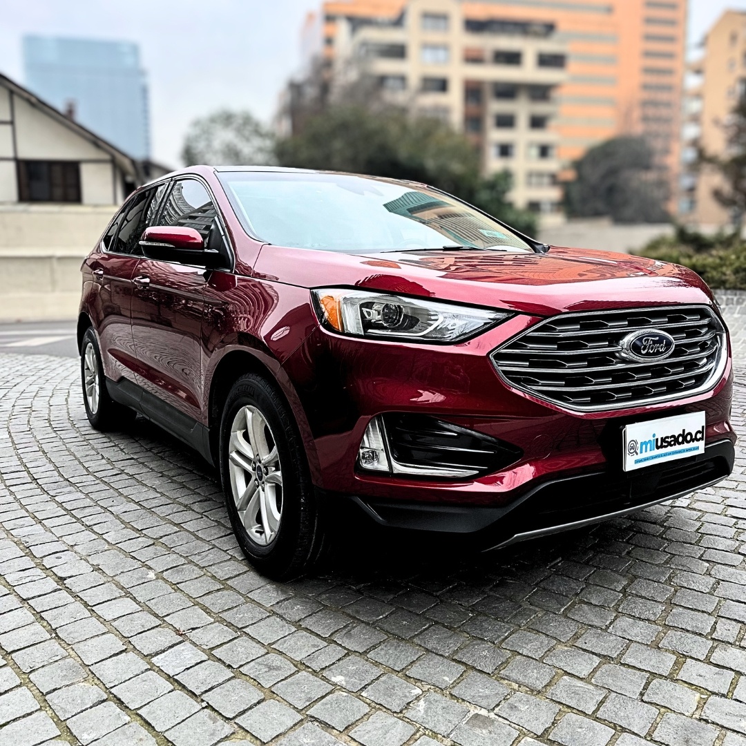 Ford Edge — foto 7 de 16