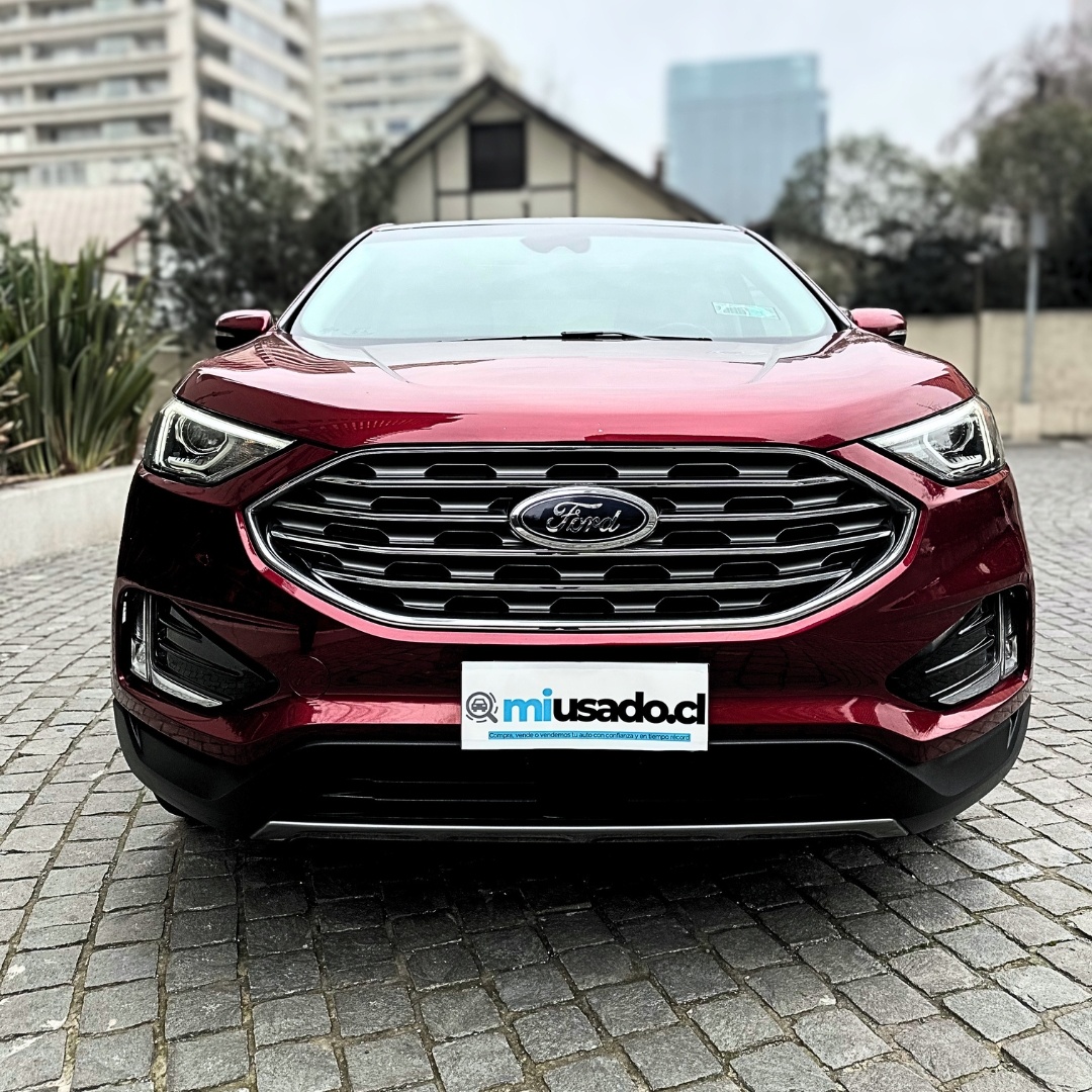 Ford Edge — foto 8 de 16