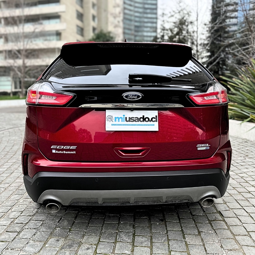 Ford Edge — foto 5 de 16