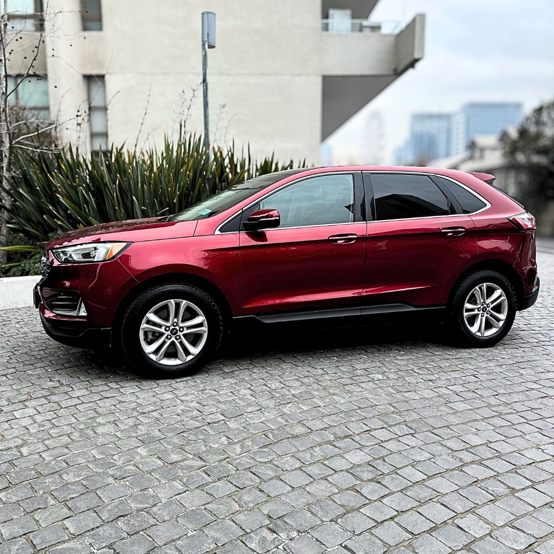 Ford Edge — foto 3 de 16
