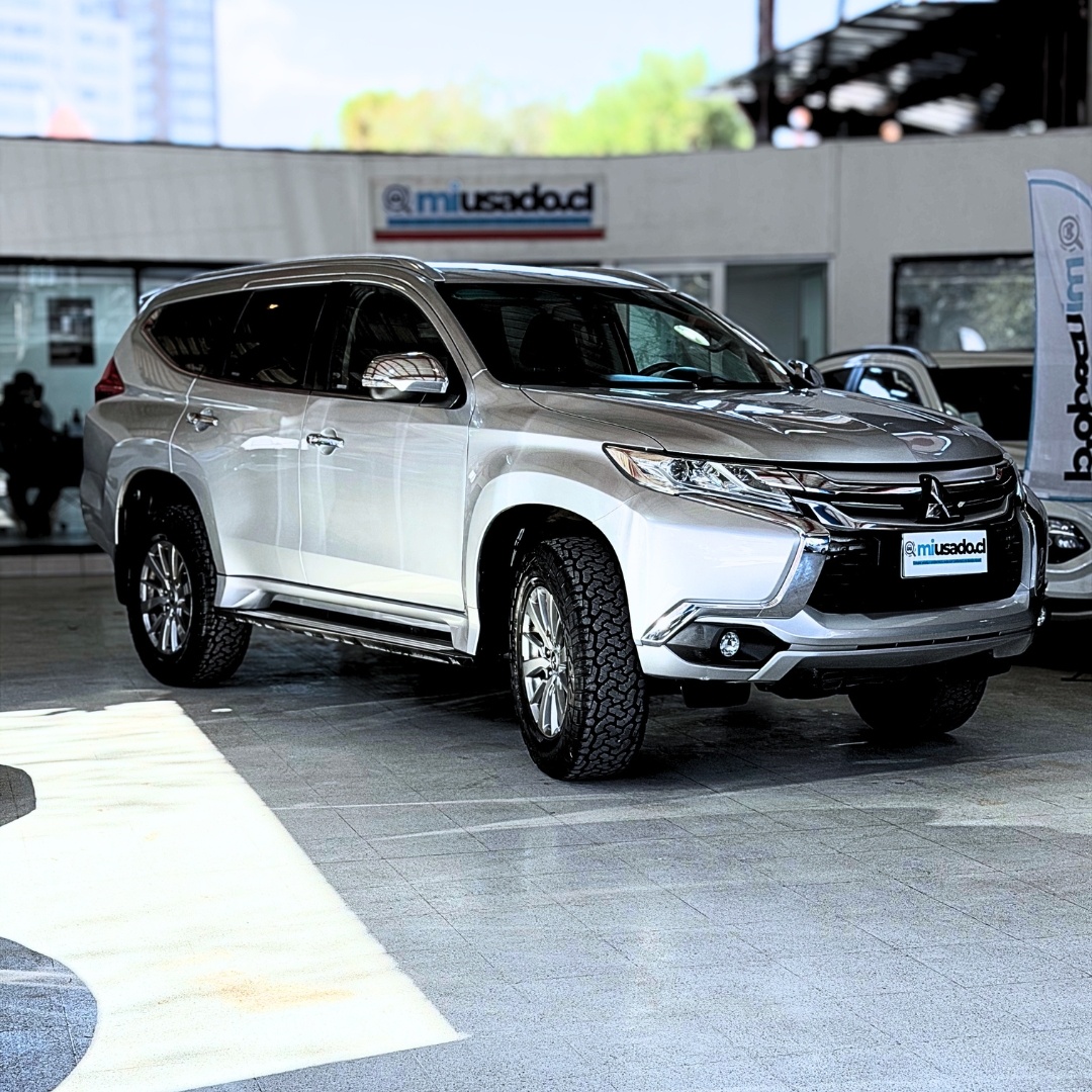 Mitsubishi Montero Sport — foto 3 de 20