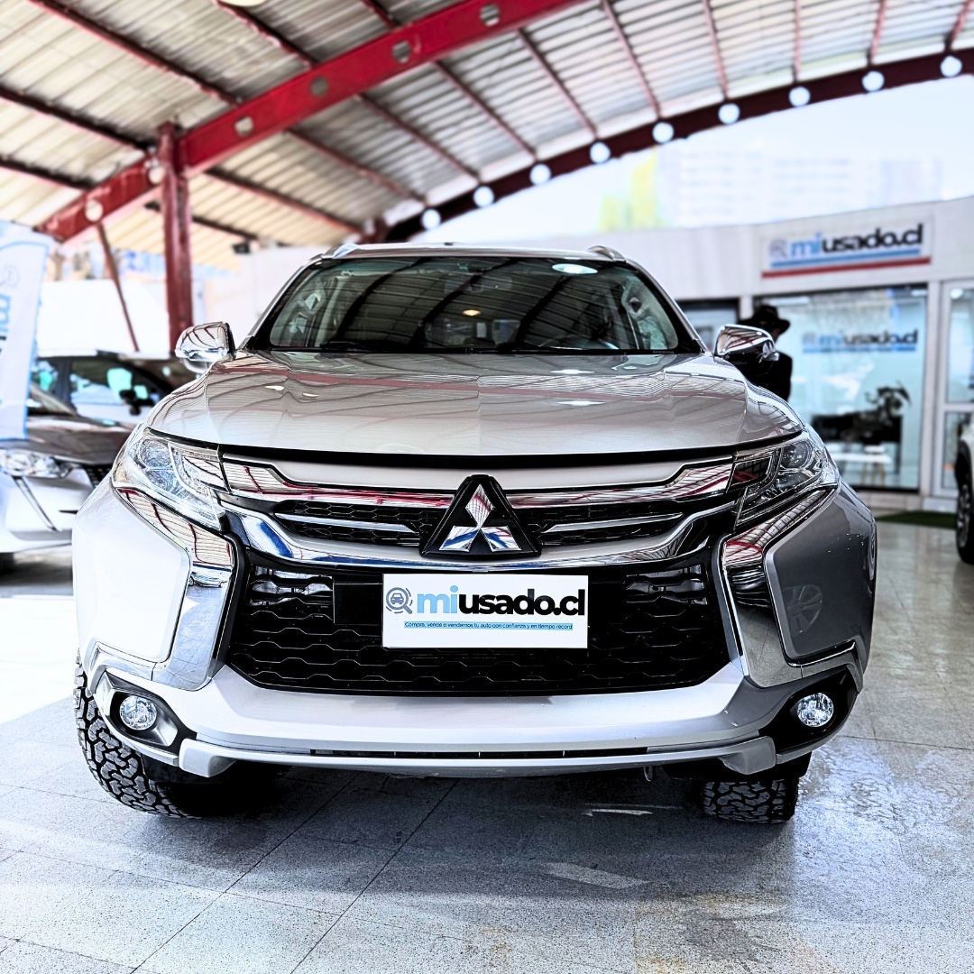 Mitsubishi Montero Sport — foto 9 de 20