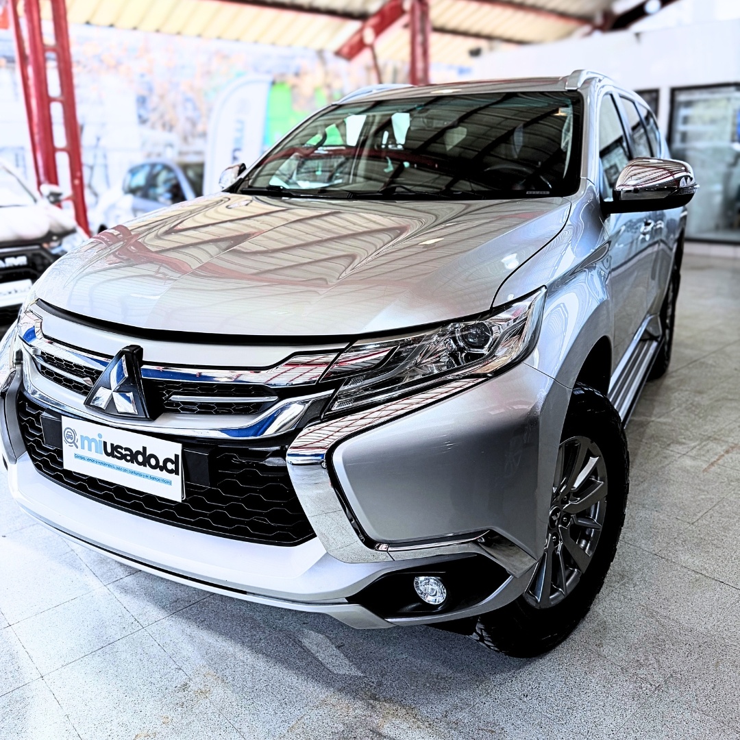 Mitsubishi Montero Sport — foto 8 de 20