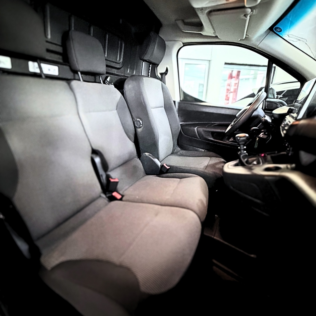 Peugeot Partner — foto 21 de 22