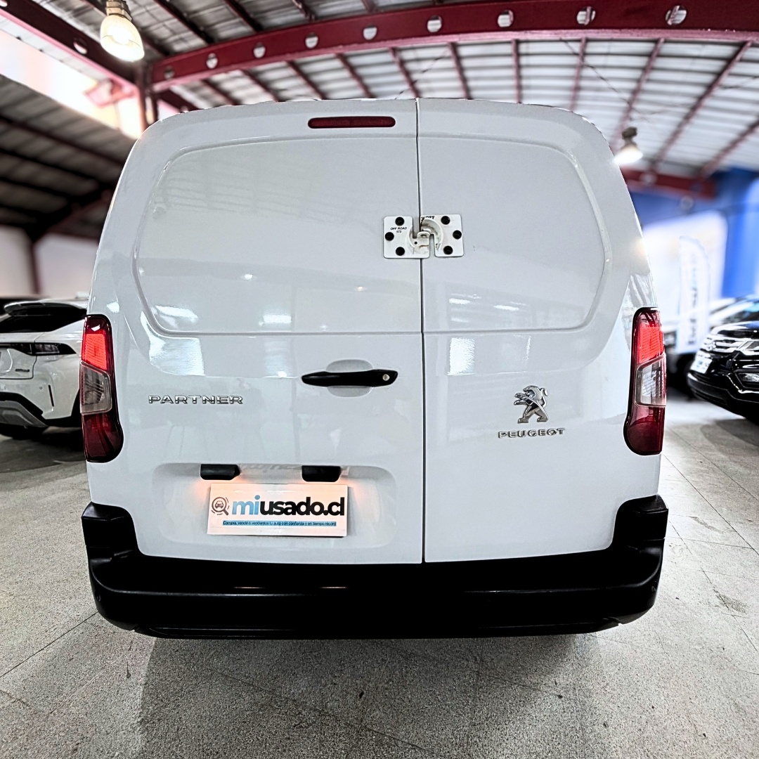 Peugeot Partner — foto 6 de 22
