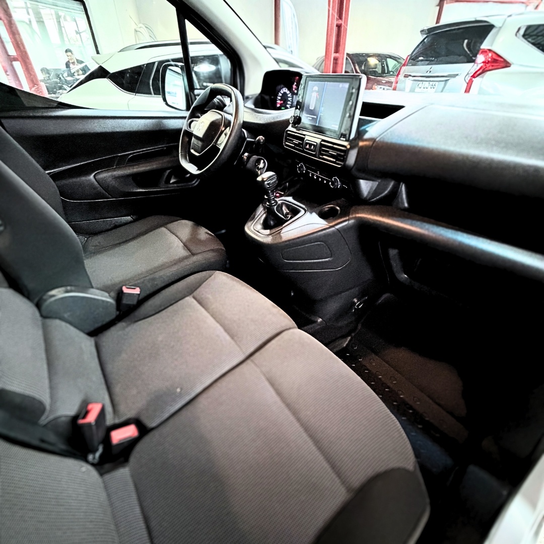 Peugeot Partner — foto 20 de 22