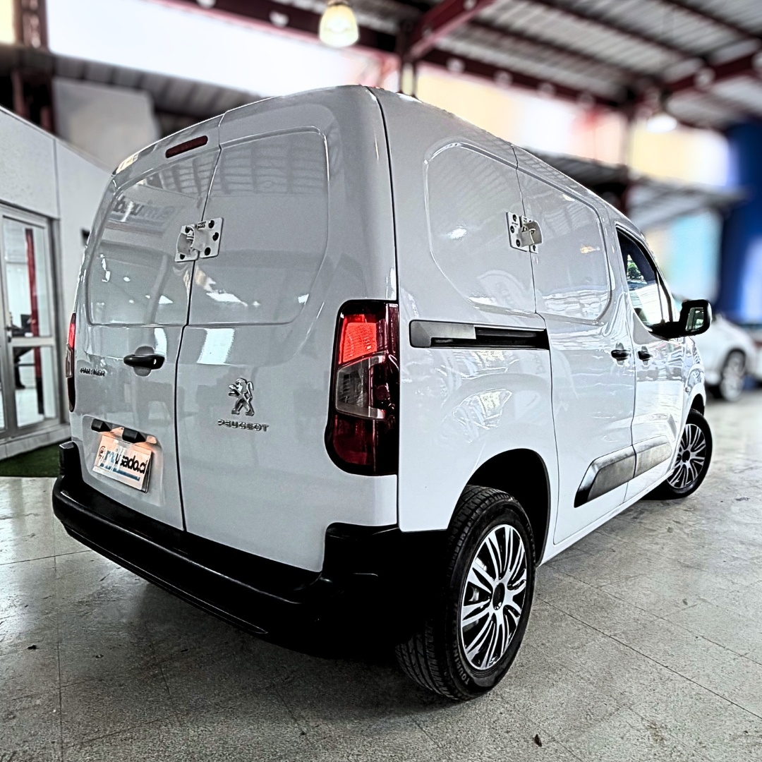 Peugeot Partner — foto 5 de 22