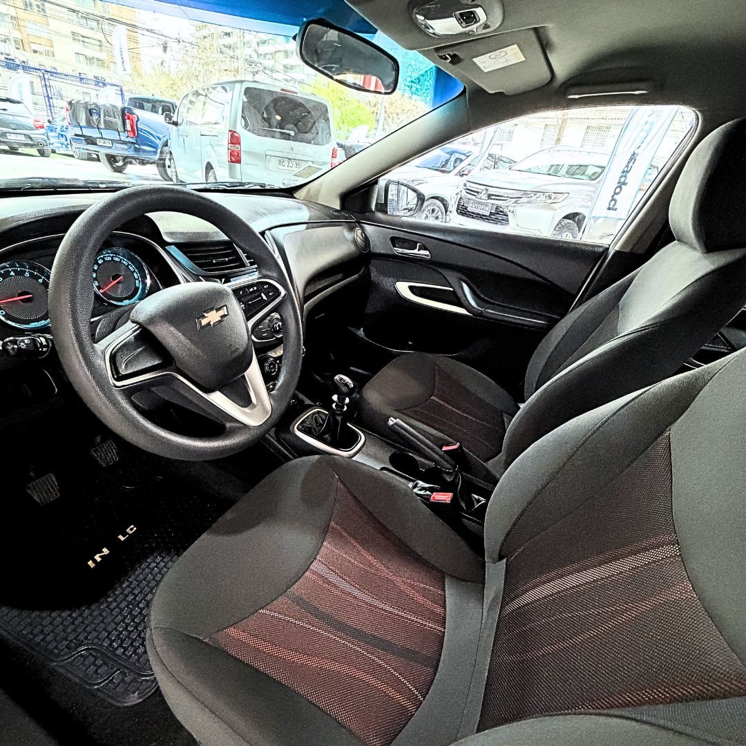 Chevrolet Sail — foto 14 de 21