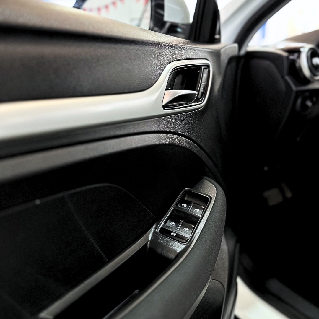 MG Zs — foto 13 de 21