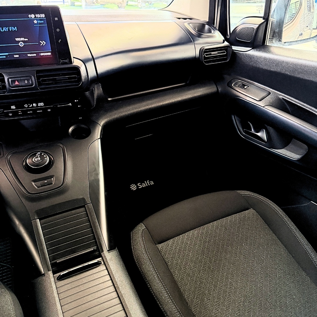 Peugeot Rifter — foto 19 de 24