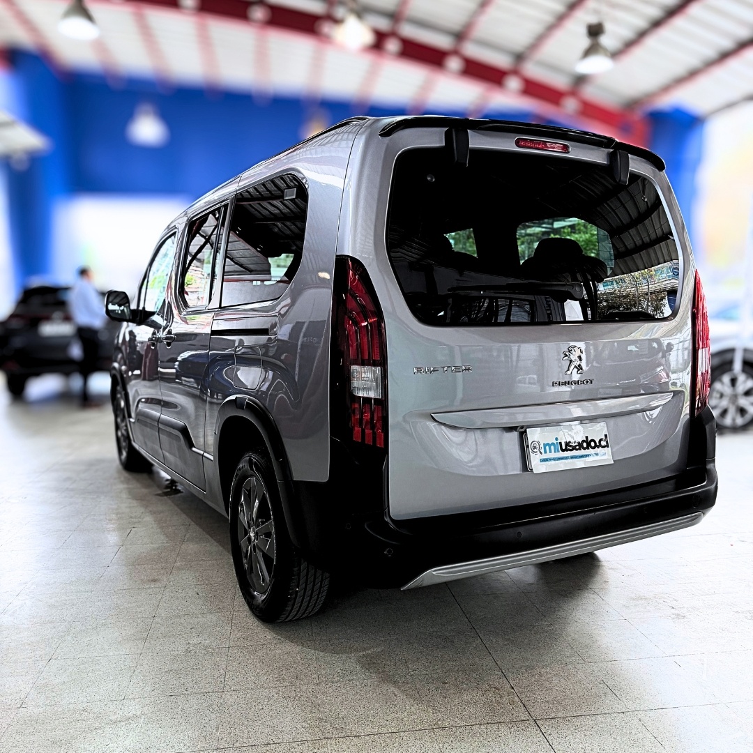 Peugeot Rifter — foto 7 de 24