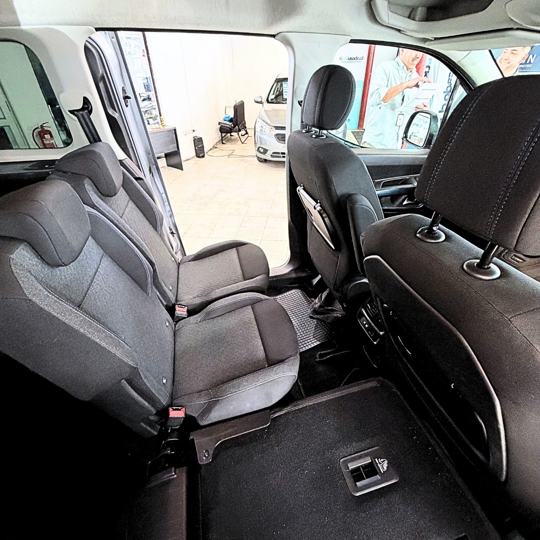 Peugeot Rifter — foto 22 de 24
