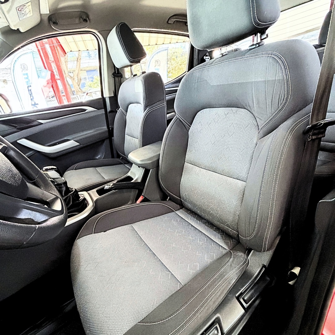 Maxus T60 — foto 17 de 25