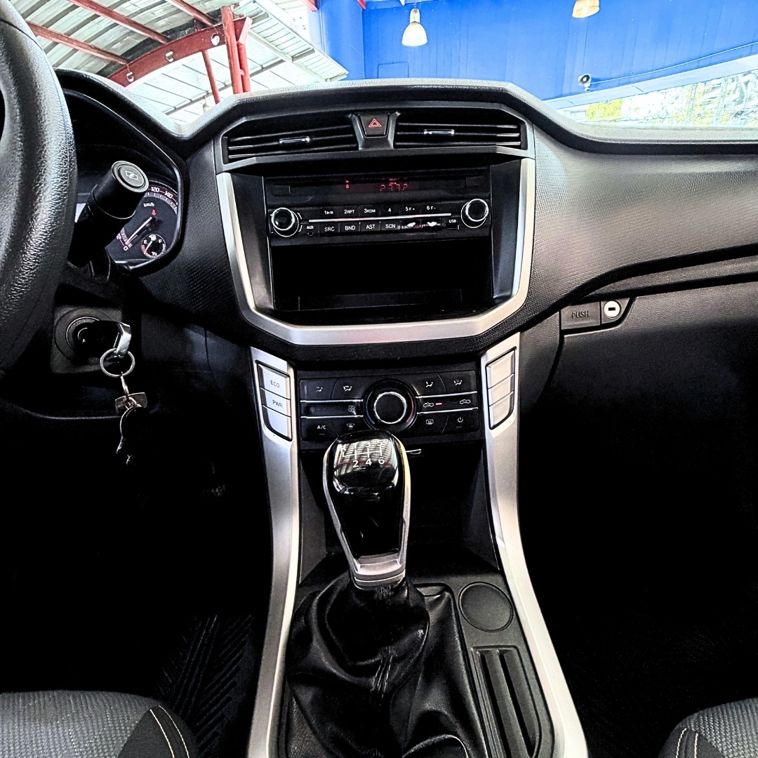 Maxus T60 — foto 21 de 25