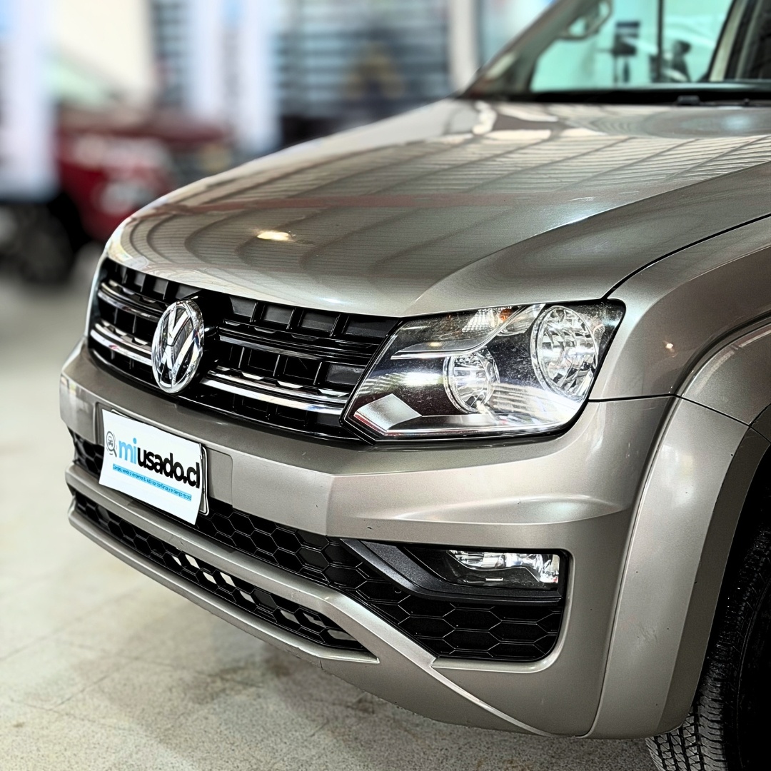 Volkswagen Amarok — foto 10 de 18