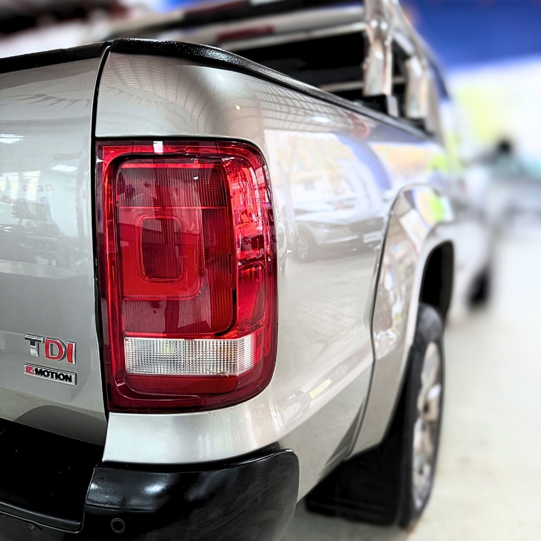 Volkswagen Amarok — foto 5 de 18