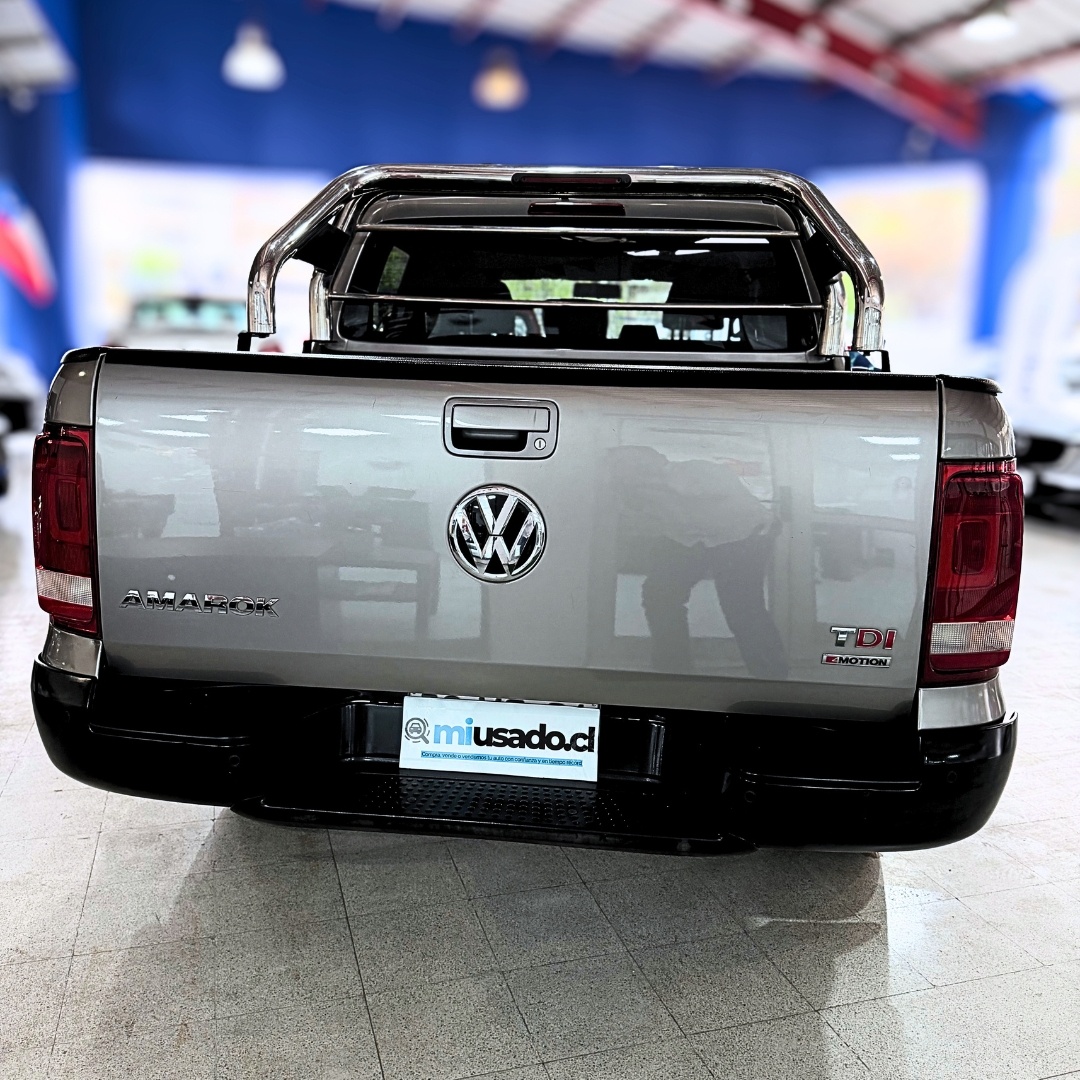 Volkswagen Amarok — foto 6 de 18