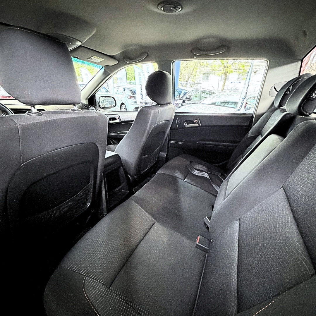 SsangYong Actyon Sport — foto 20 de 24