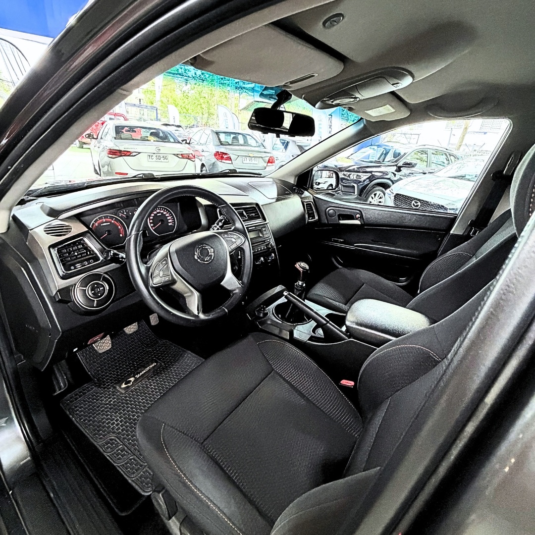 SsangYong Actyon Sport — foto 18 de 24