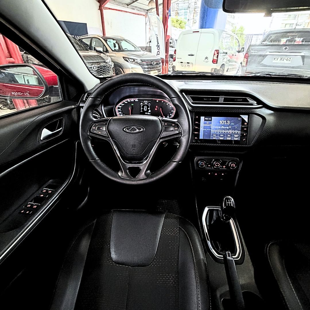 Chery Tiggo 2 — foto 18 de 23