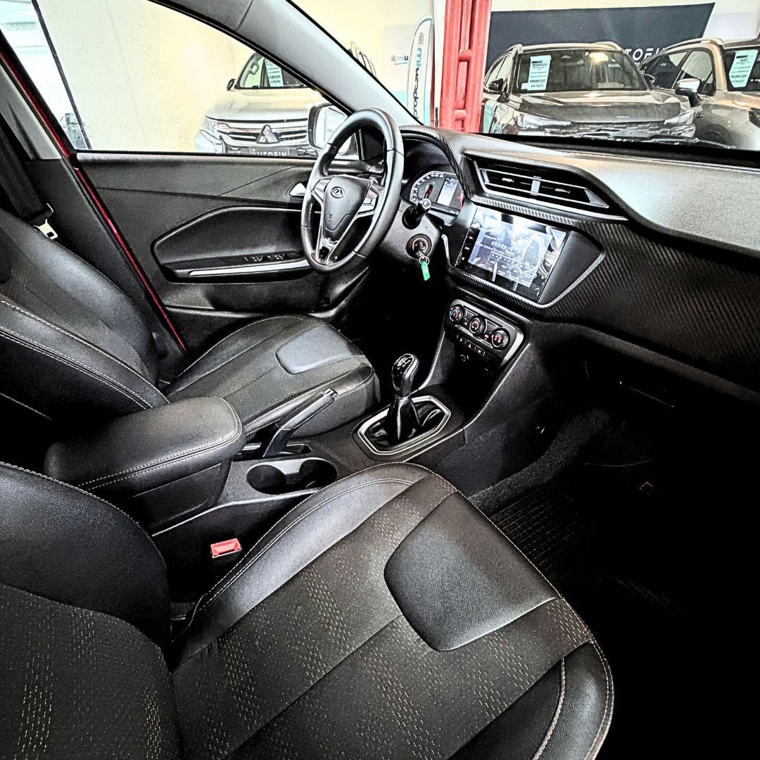Chery Tiggo 2 — foto 21 de 23