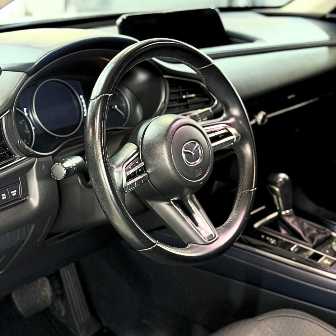 Mazda CX-30 — foto 17 de 25