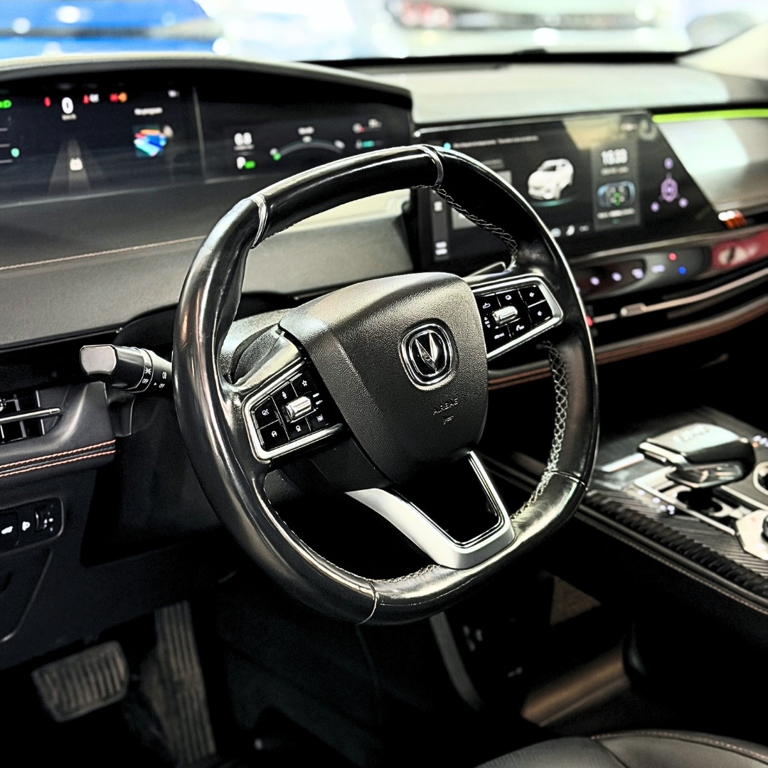 Changan Unik 4X4 2.0 Aut — foto 18 de 26