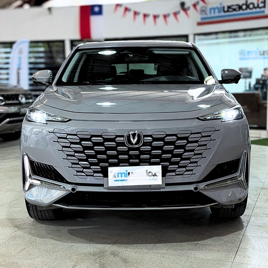 Changan Unik 4X4 2.0 Aut — foto 2 de 26