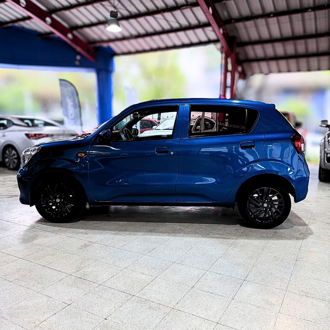 Suzuki Celerio Hb — foto 8 de 24