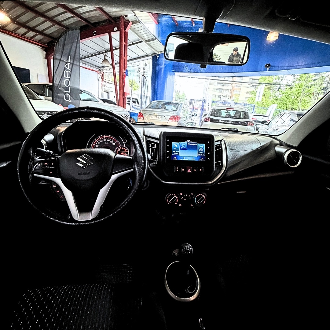 Suzuki Celerio Hb — foto 20 de 24