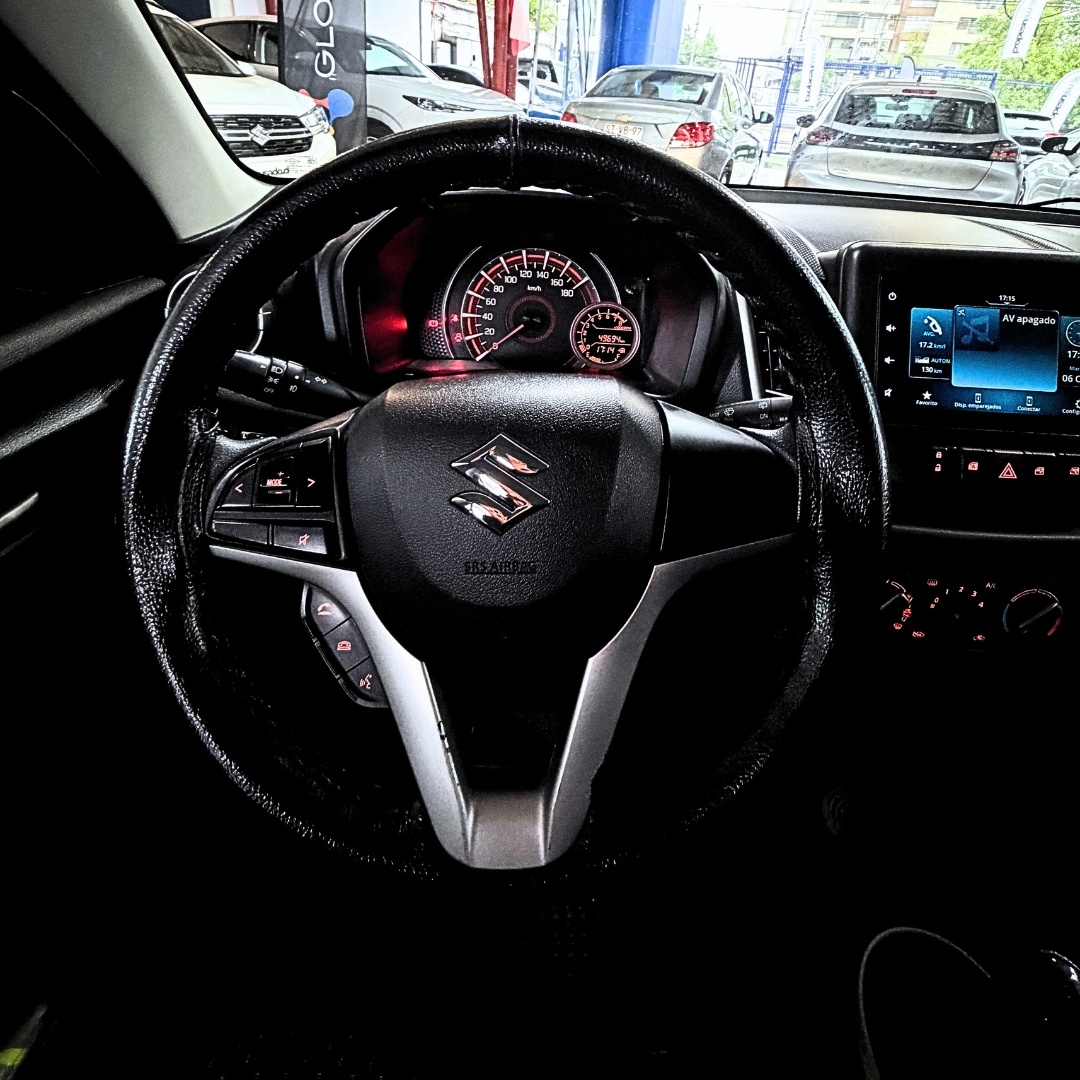 Suzuki Celerio Hb — foto 21 de 24