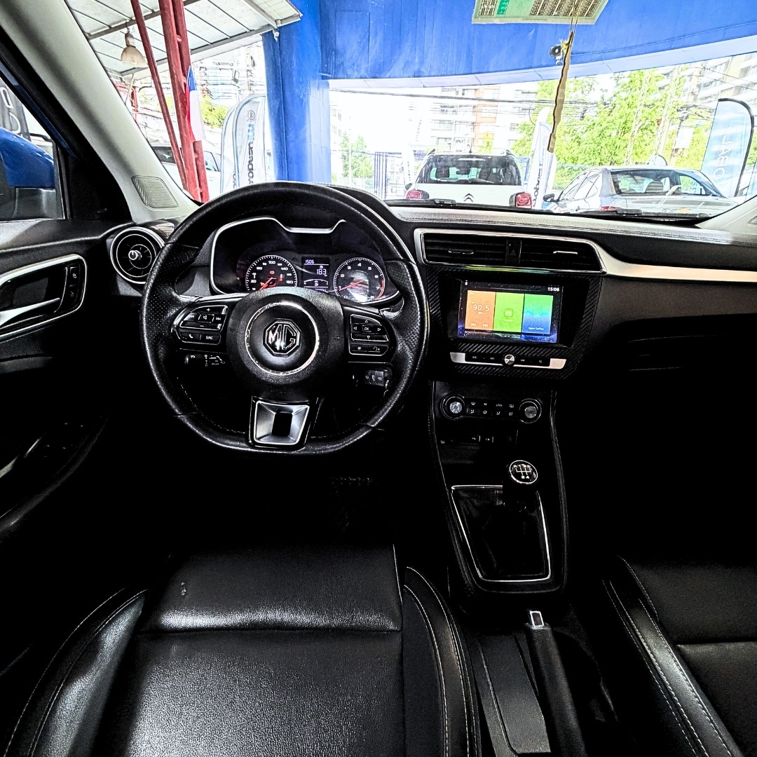 MG Zs — foto 20 de 26