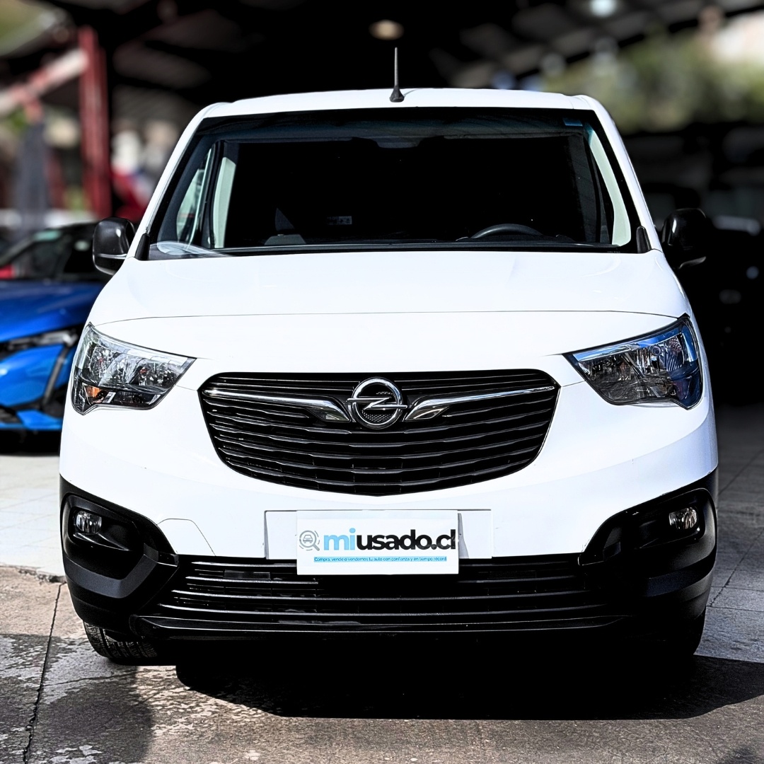 Opel Combo — foto 2 de 18