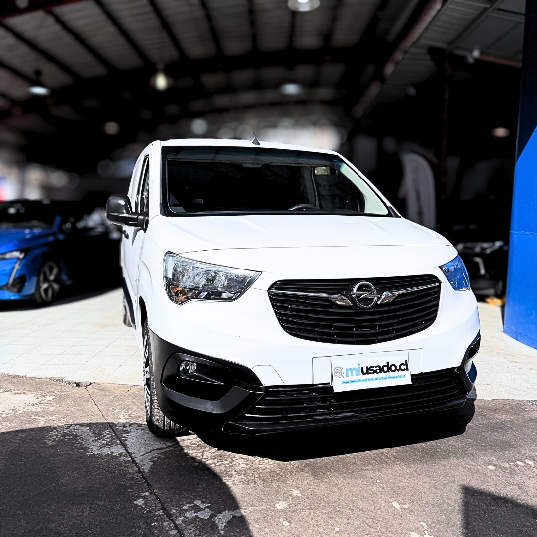Opel Combo — foto 3 de 18