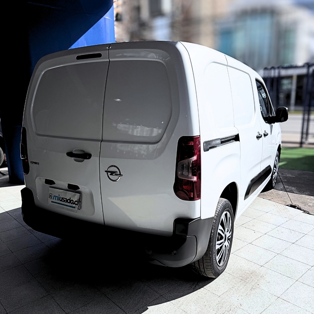 Opel Combo — foto 5 de 18