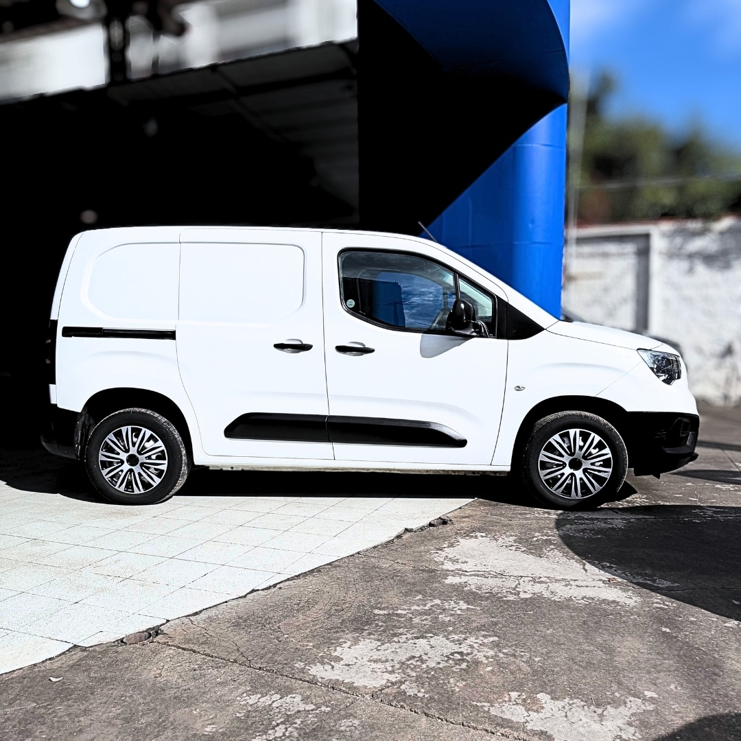 Opel Combo — foto 4 de 18